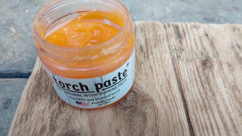 To give the wood an aged appearance use torch paste